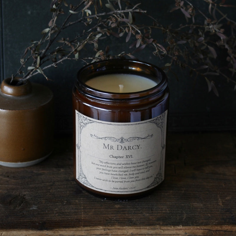 Bookish Candle "Mr Darcy"