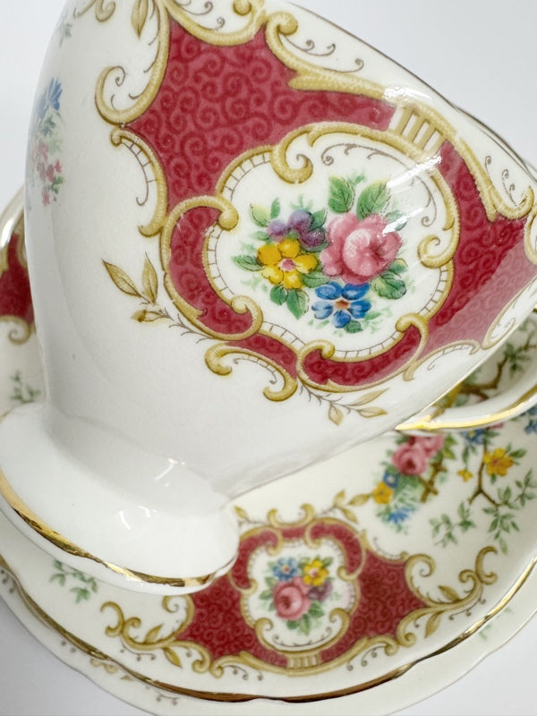 "FOLEY" Broadway Teacup, Saucer & Side Plate England