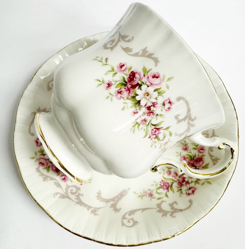 Paragon Teacup & Saucer Rose Bouquet